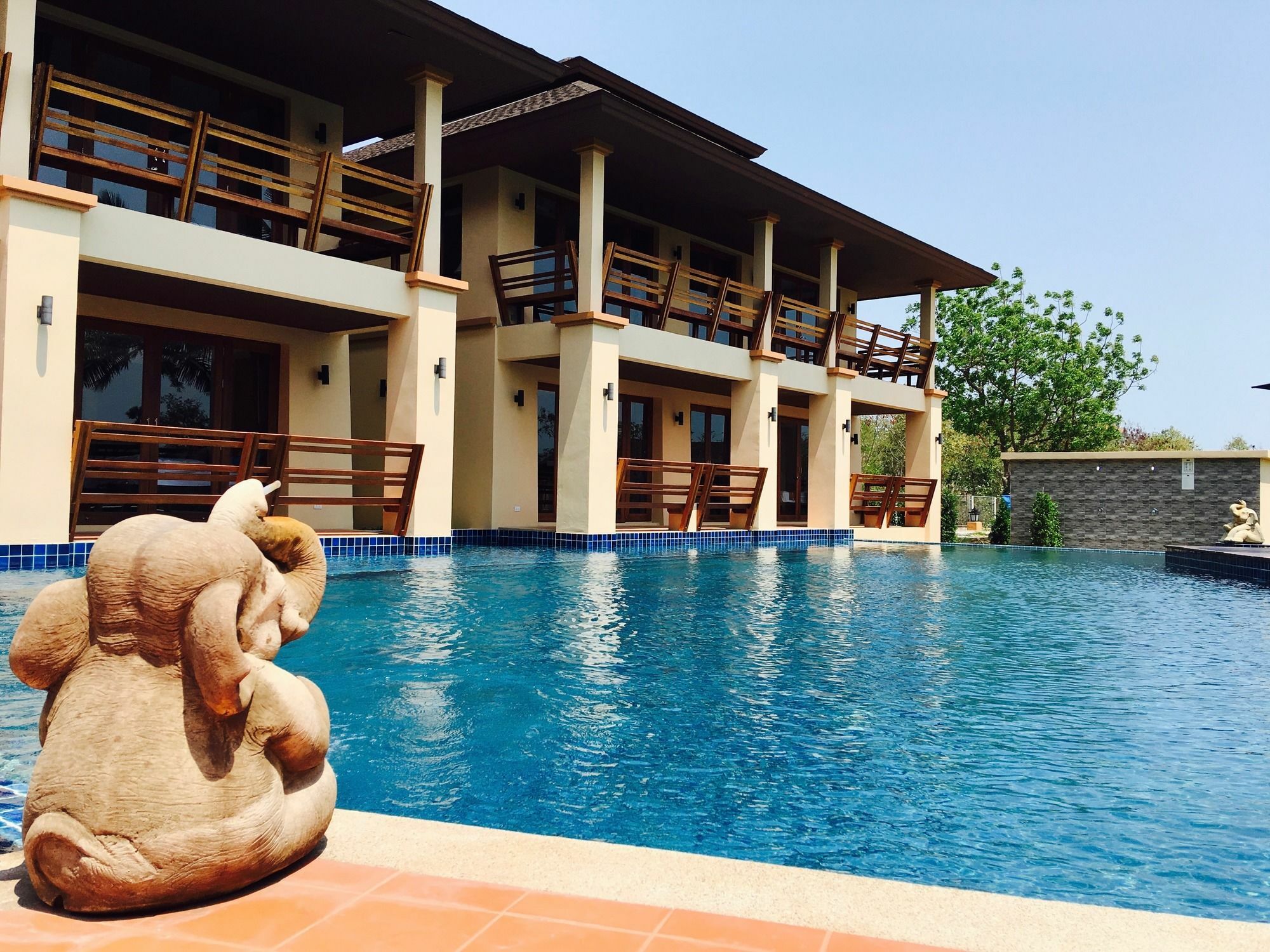 Elegancy Resort Hua Hin Exterior photo